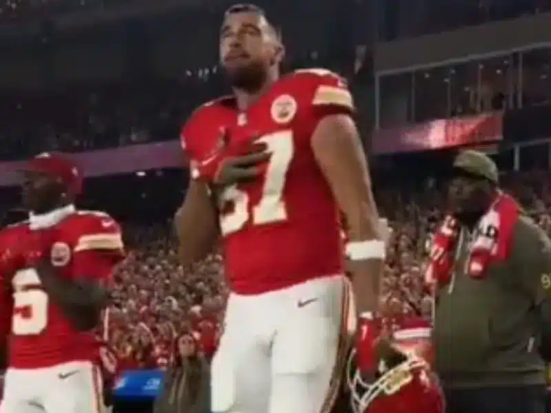Travis Kelce’s Anthem Two-Step Has NFL Fans Asking if He’s Doing Too Much Again 1 Travis Kelce’s Anthem Moves Two-Step