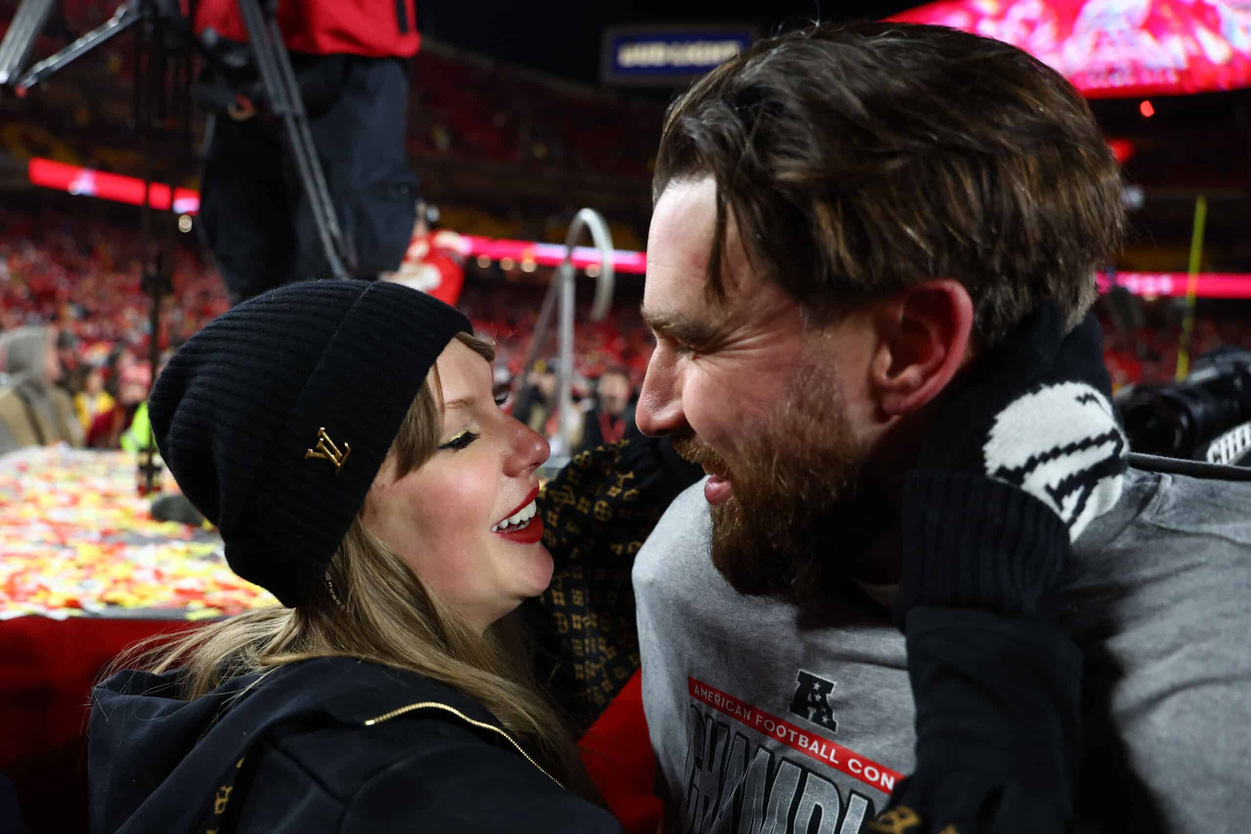 Kansas City Chiefs, Travis Kelce, NFL, Taylor Swift