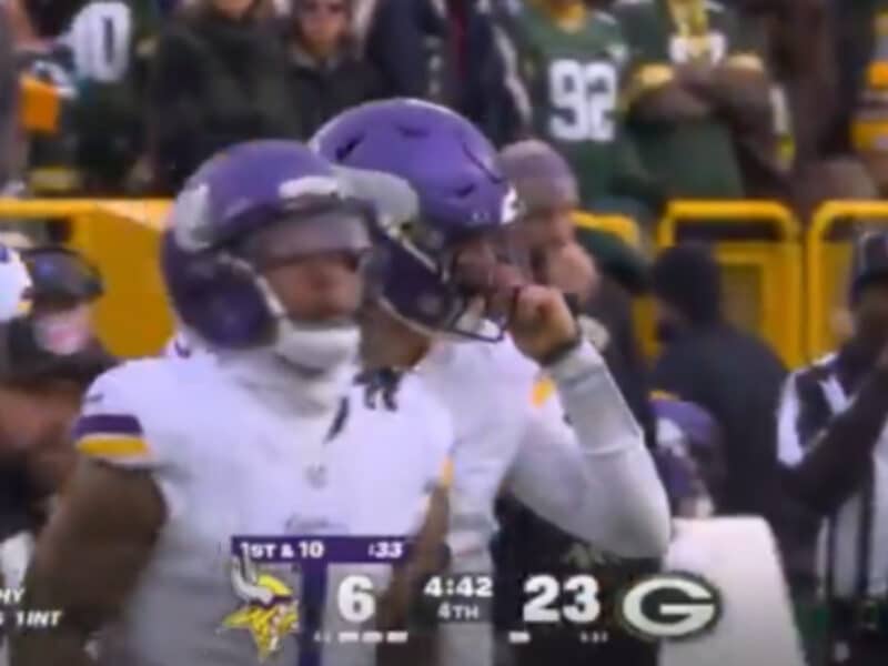 "Lawyers and Soccer Moms Ruined the League": NFL Fans Show Concern After Shocking Footage Captured JJ McCarthy Red-Handed Using 'Banned' Substance 2 Footage Shows JJ McCarthy Smelling Salt After Taking a Hard Hit