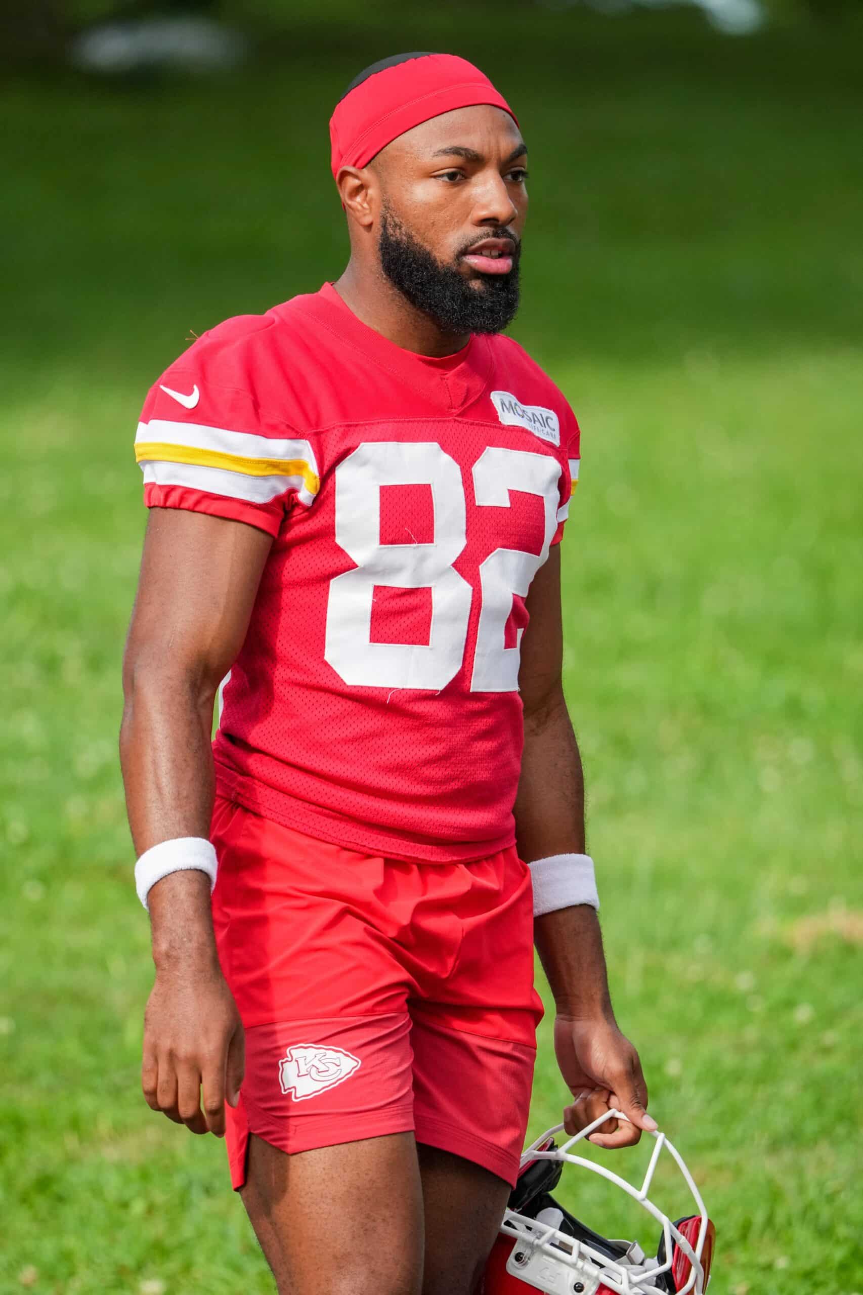 Chiefs Roster Update: Kansas City Makes New Signing Before Broncos Game 3 Chiefs Roster Update: Kansas City Makes New Signing Before Broncos Game