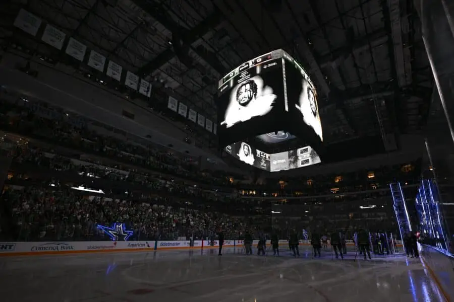 Police Release Disturbing New Details on Marshawn Kneeland’s Death Nov 6, 2025; Dallas, Texas, USA; The Dallas Stars and Anaheim Ducks observe a moment of silence to honor the memory of Dallas Cowboys defensive end Marshawn Kneeland before their game at the American Airlines Center. Mandatory Credit: Jerome Miron-Imagn Images