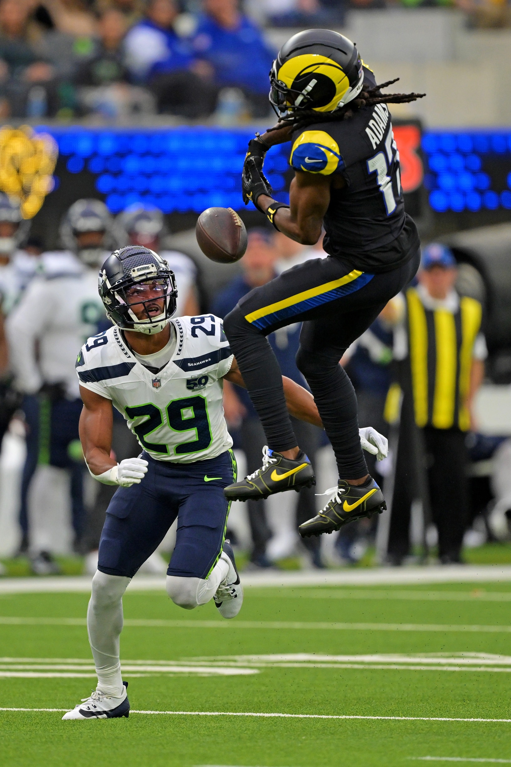 Rams Star Davante Adams Breaks a Travis Kelce Record in Week 12 2 Los Angeles Rams, Davante Adams