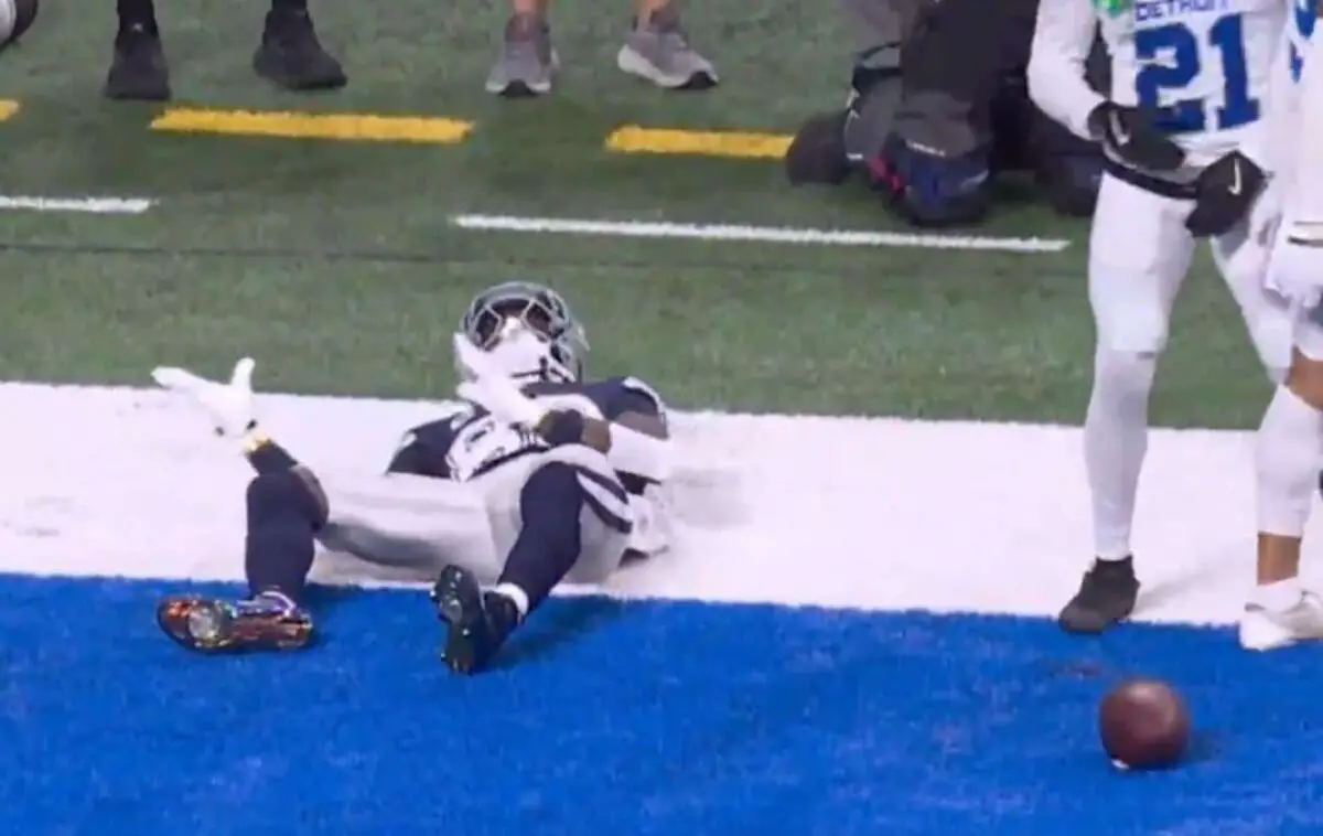 He Was Twitching On The Ground" CeeDee Lamb Suffers Scary Head Injury And Immediately Ruled Out (Watch) - Gridiron Heroics