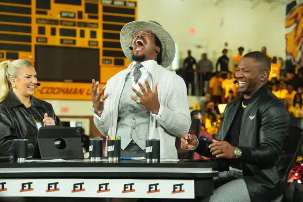 “I’m Here to Support the City That Made Me”: Cam Newton Ends Feud, Returns to Hype Panthers Playoff Clash vs Rams